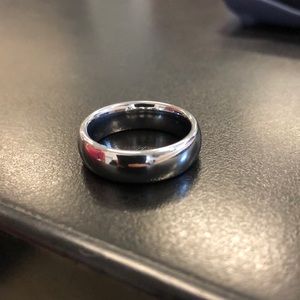 Tungsten carbide 6mm ring.